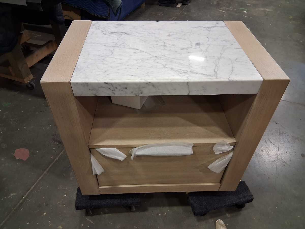 Hennington-Exclusive One Drawer Nightstand - Gallery Image 7